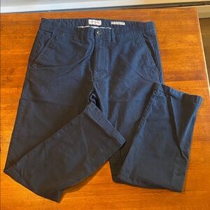 Goodfellow & Co The Every Wear Chino Slim. Blue 34W x 30L